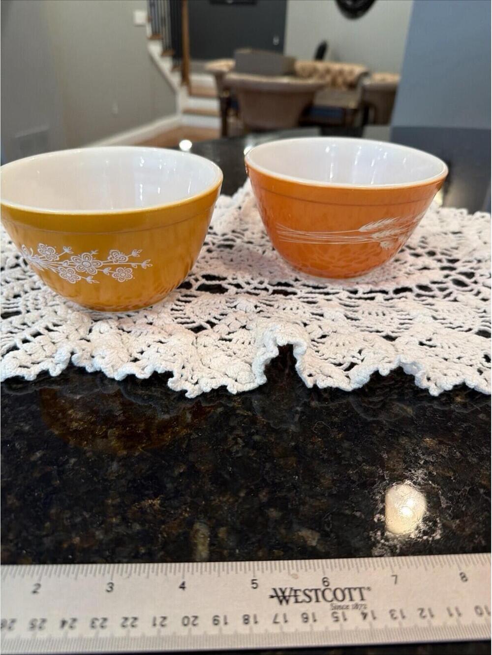 Set Of 2 Pyrex Autumn Harvest Bowls 4013 Cups Orange - Picture 11 of 11